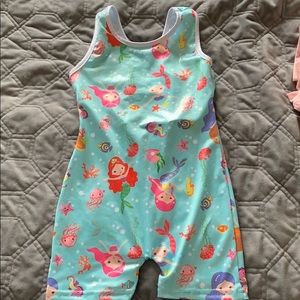 Gymnastics suit